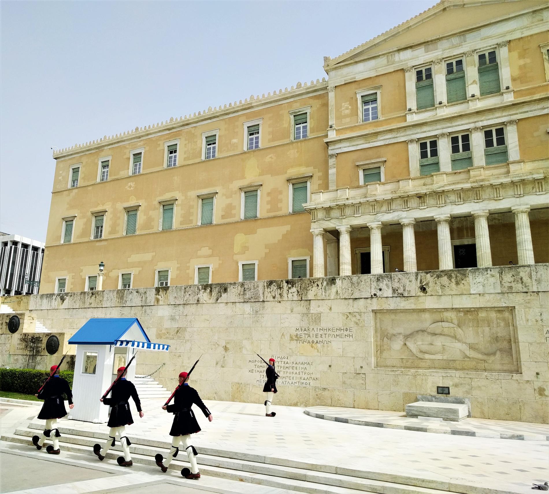 Mar 06, 2019 · as you continue strolling on areopagitou street, you will see that there are plenty of cafés, restaurants and snack bars around, so there are plenty of opportunities for a break. 3 Days In Athens The Must See Guide Truevoyagers