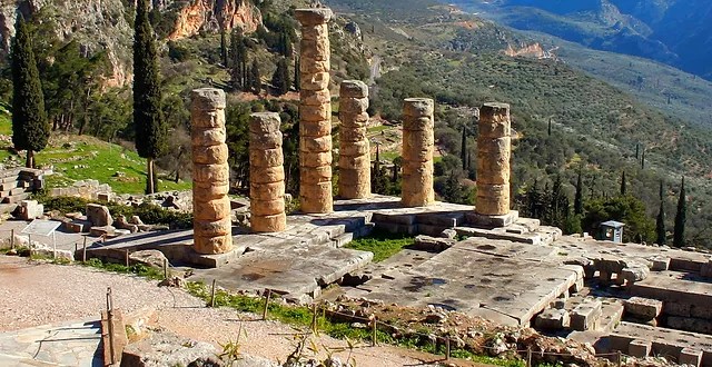 We provide athens tours, shore excursions from piraeus port and day trips from athens to the most popular destinations such as. Delphi Tour Athens Greece Private Tours Transfers