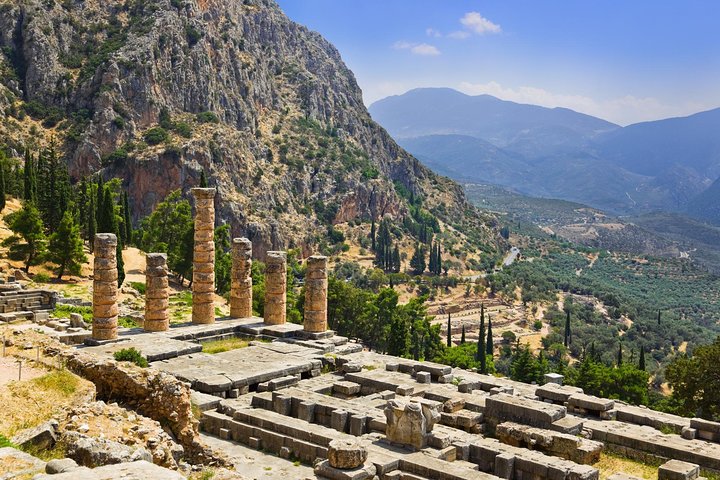 Exploring Delphi From Athens Bus Packages
