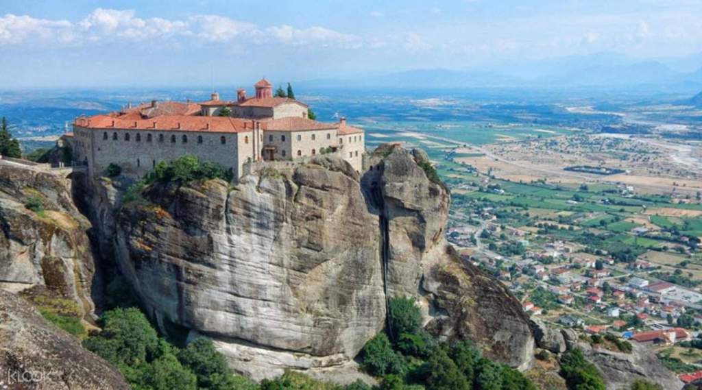 Exploring Meteora One Day Tour From&nbsp;Athens